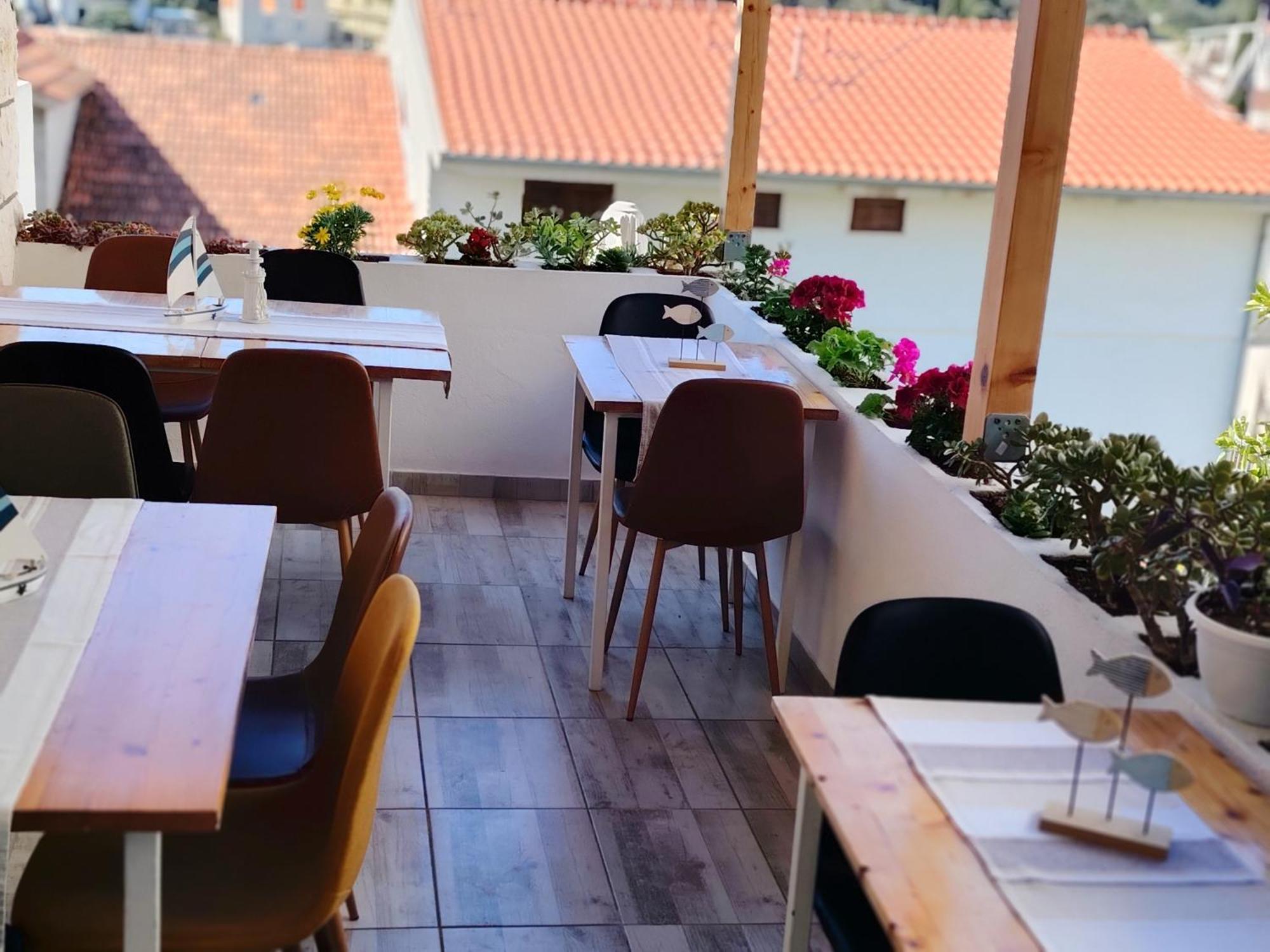B&B Buzolic Hvar Town Exterior photo