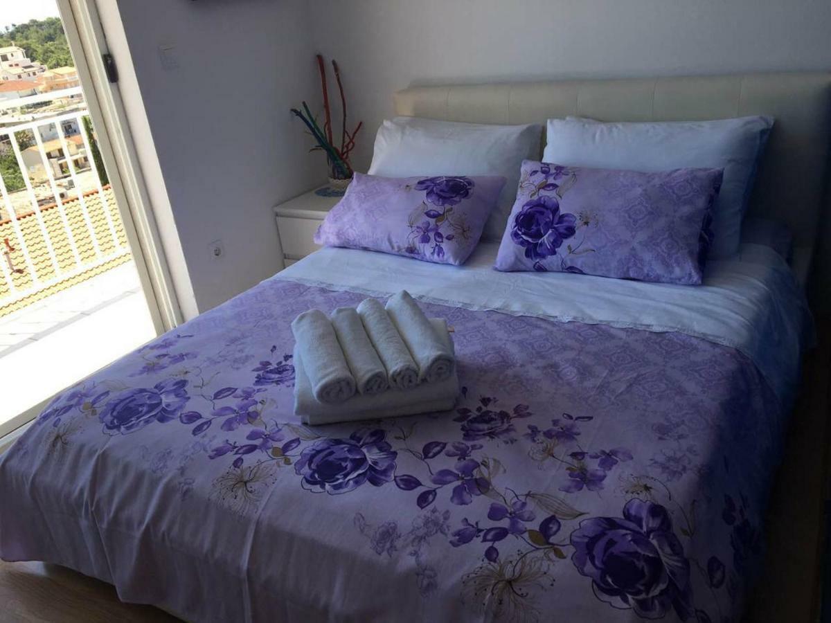 B&B Buzolic Hvar Town Exterior photo