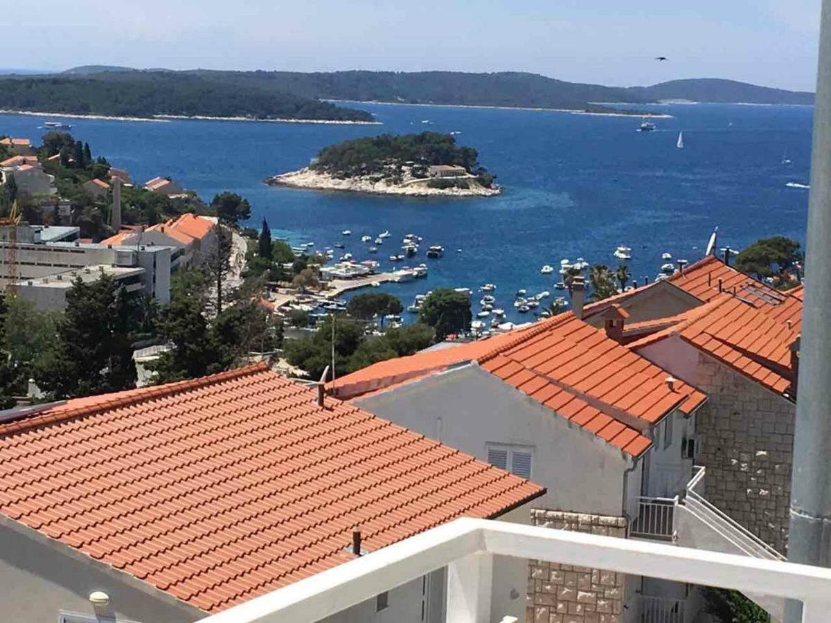 B&B Buzolic Hvar Town Exterior photo